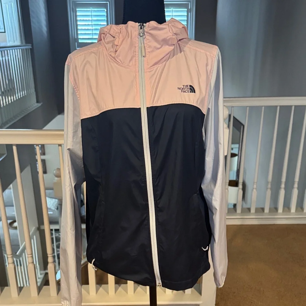 The North Face Women's Pink and Black Ski Jacket L - Picture 9 of 9
